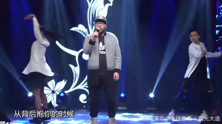 陈锦泽演绎《红玫瑰》