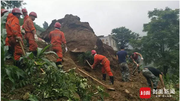 泸州发生山体垮塌 一50岁村民被巨石砸中身亡