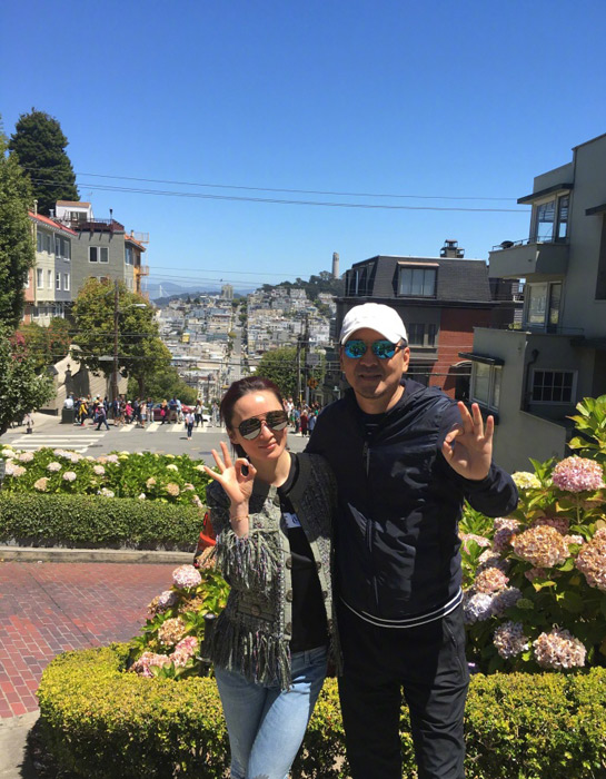 好甜蜜!陈建斌蒋勤勤过二人世界