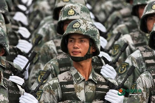 给印度媒体讲讲解放军：中国步兵之王的故事