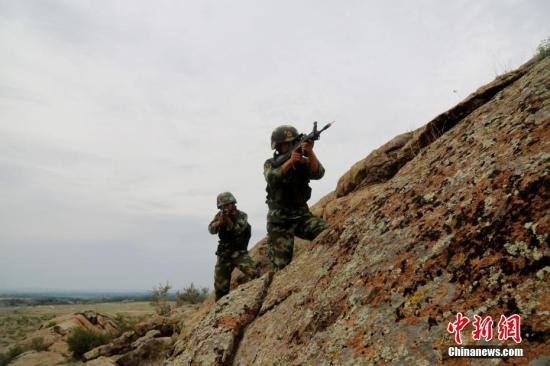 维吾尔族退伍武警：坚守南疆反恐冲突第一线