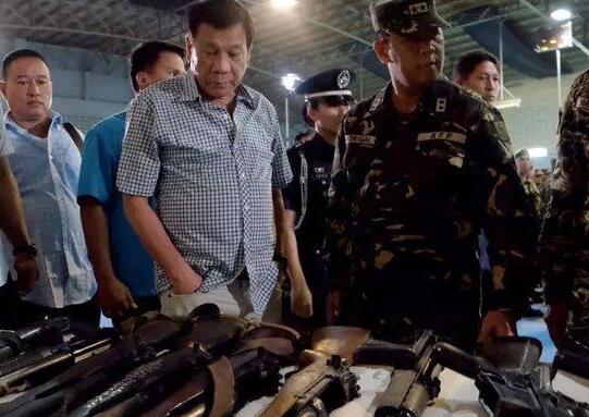 外媒：菲律宾禁毒战遭遇最血腥之日 一夜击毙32人