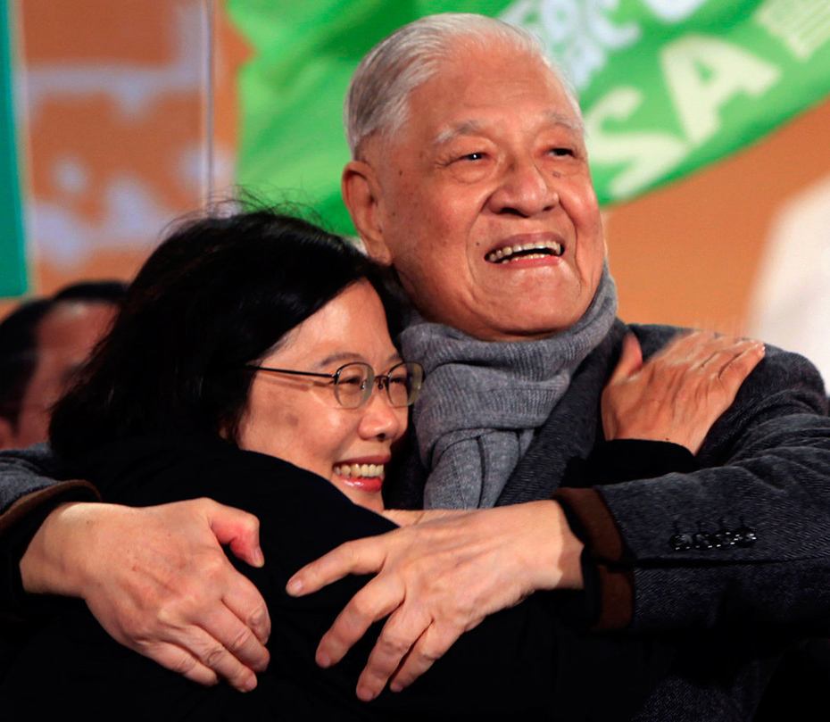 台公务人员收入如何?李登辉薪水曾超克林顿