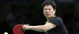 日乒乓小将被奶奶级国手“打哭” 伤心拒绝握手