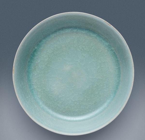 北宋汝窑天青釉洗在港拍出2.94亿港元_手机凤凰网