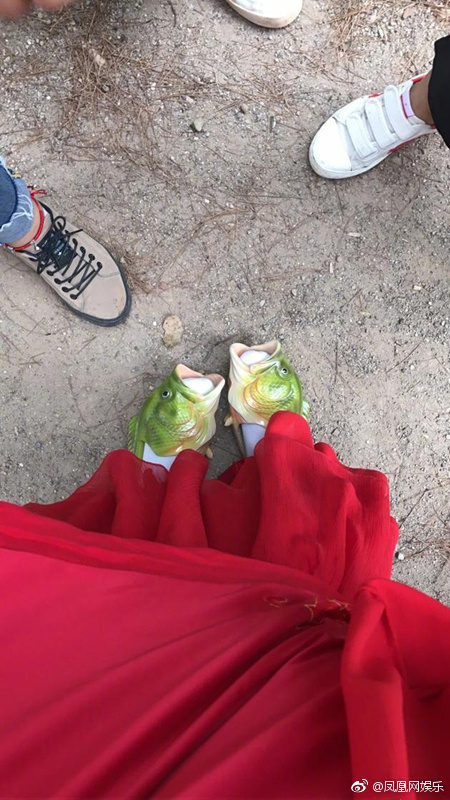 fun来了:求老天爷降温慢点 我没钱买衣服了 fun来了:求老天爷降温慢点 我没钱买衣服了图片