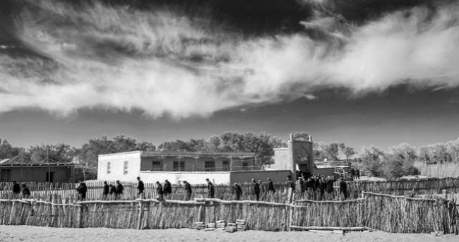 
世界第二大沙漠里的古村落，住着神秘族群

