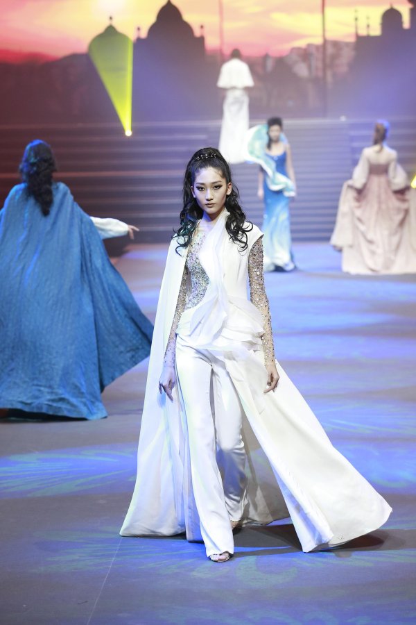 “丝路”时尚•北京之夜 让中国美走向世界