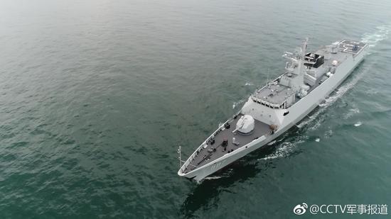 中国驻港部队海军首次与来港外军进行联合演练