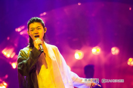 霍尊踢馆《歌手》2018秀戏腔 Jessie J下周回