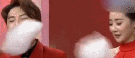 3秒解决！浙江女主持吃棉花糖火了：想赢我？不存在的！