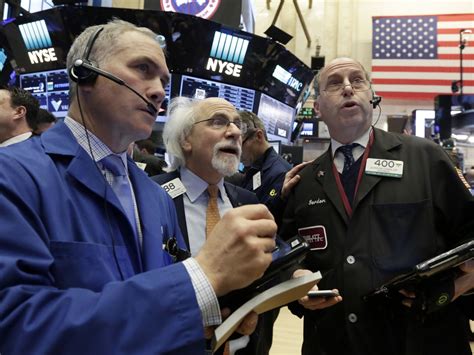 担心爆发全球贸易战 美国股指期货跌超1%