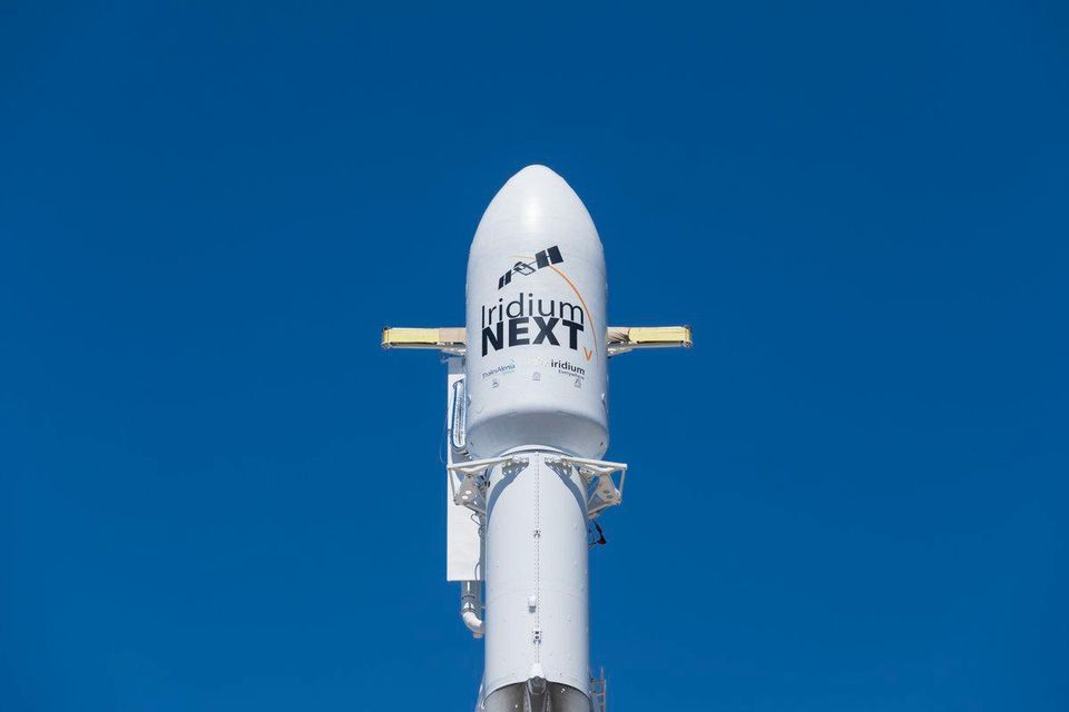 SpaceX周末将发射两枚二手火箭 尝试回收整流罩