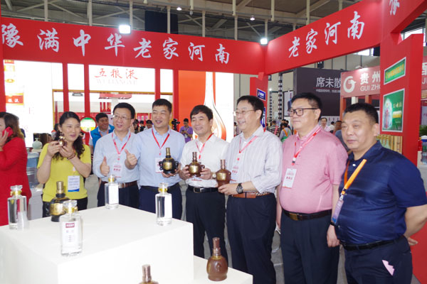 首届中国华东国际糖酒食品交易会盛大开幕