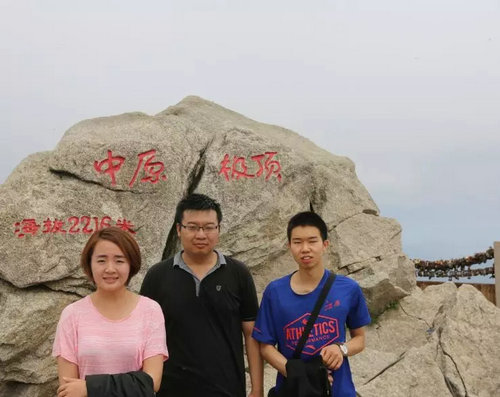 第三届洛阳白云山杯中国围棋棋圣战棋手手印采