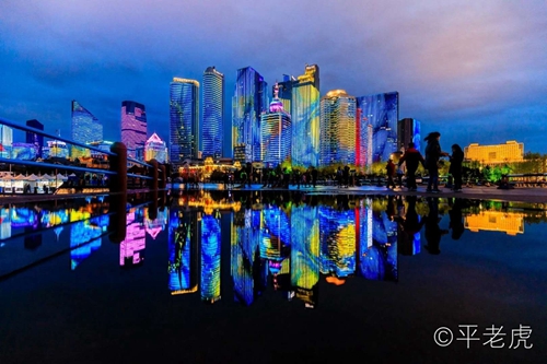 献礼上合峰会!住市南区人大代表深情演绎《青