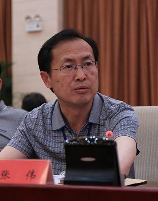 青海日报社原党组书记、社长张伟被开除党籍和公职