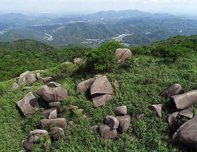 广东佛山高明更合镇石岩底村最具有开发旅游前景