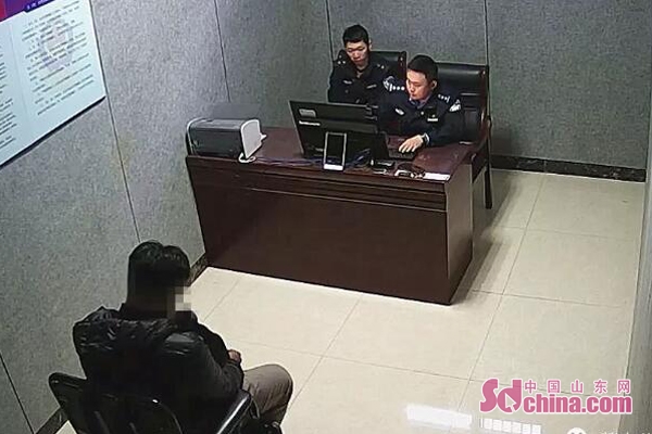 网购退货“狸猫换太子”? 千元蓝牙耳机变成矿泉水
