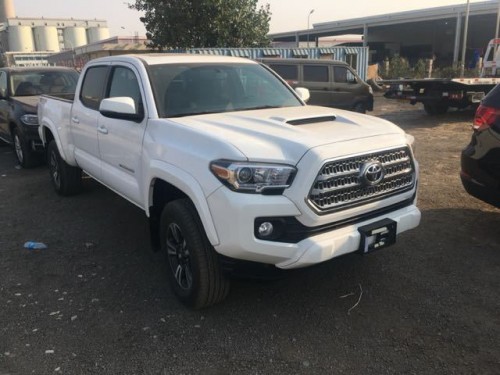 中型卡皮越野车 丰田塔库玛3.5车型报价