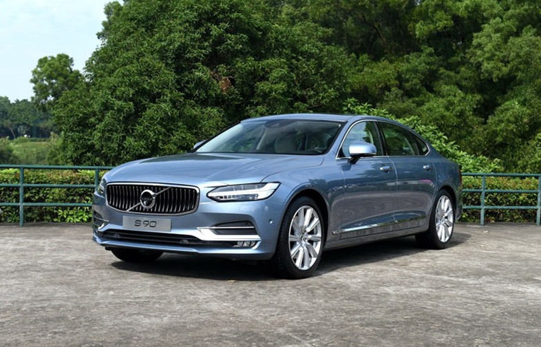 2018款沃尔沃S90现车 实力碾压官网报价