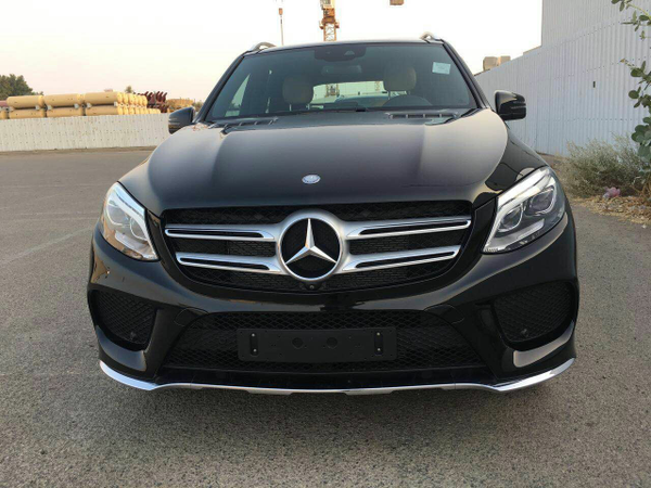 奔驰GLE400越野SUV排量3.0T具有运动气息 天津港报