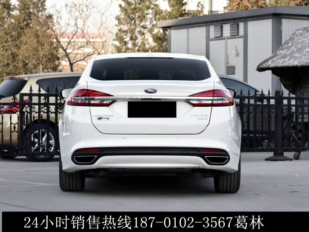 此外,新款福特蒙迪欧还将推出新能源版本车型,由电动机与2.