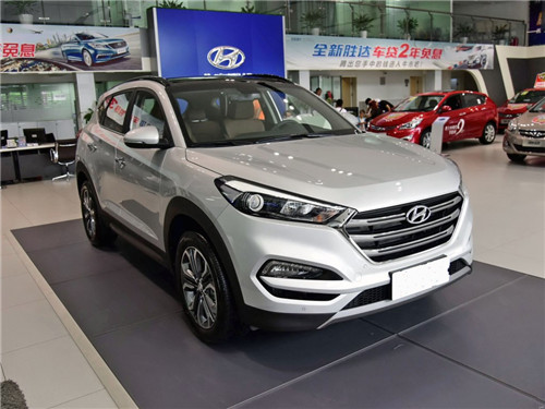 现代途胜混动得几个油 84648_news_1508835496740.jpg