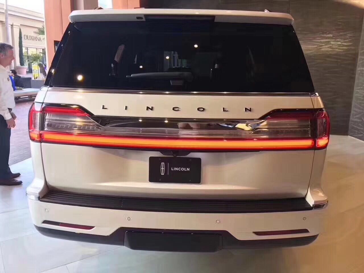 18款林肯领航员11月预定 送苹果8X一部_凤凰