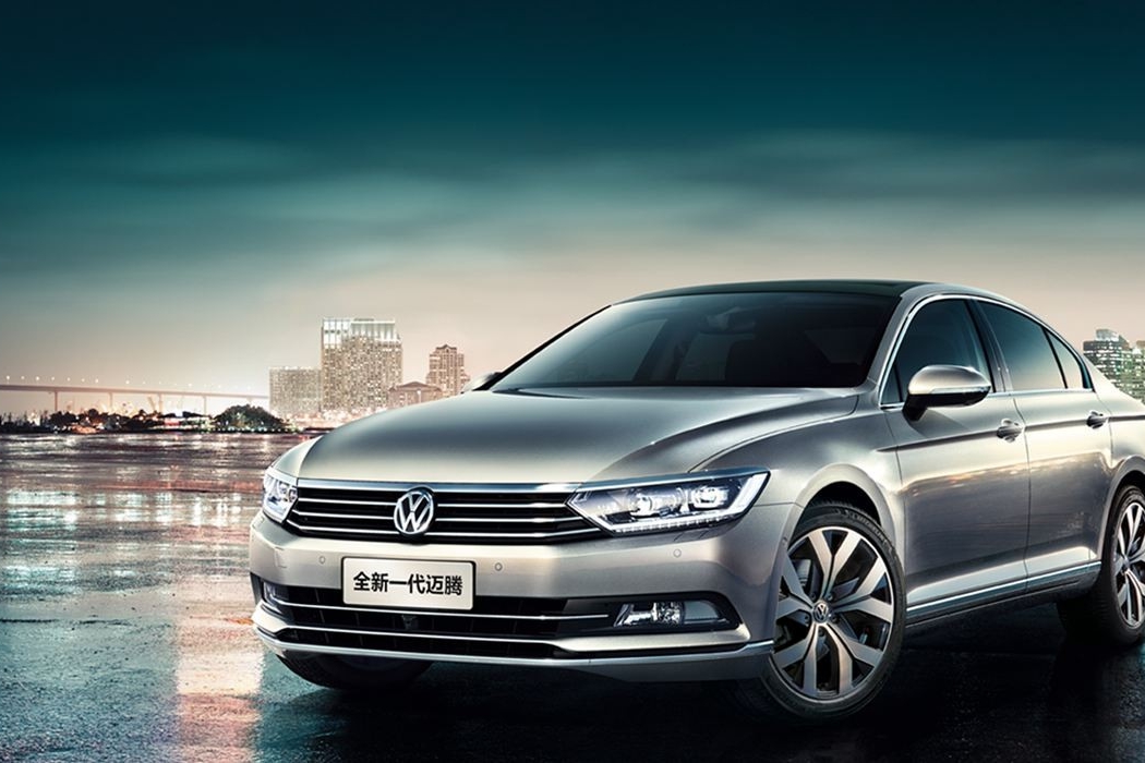 大众迈腾金色的车