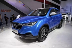 实拍全新小型SUV奔腾X40 个性大不同