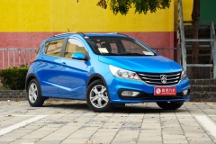 宝骏310搭1.0T发动机 预计售4.5万元起