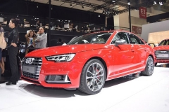 新一代奥迪S4海外上市 约35.65万元起售