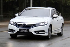 都是混合动力系统 思铂睿的有何不同？