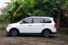 采用轿车平台的知名品牌MPV，叫板五菱宏光