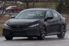 全新思域Si Sedan谍照 运动属性在加强