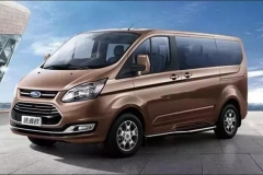 配备空气悬架的MPV，福特途睿欧