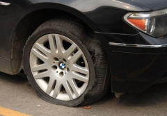 夏季汽车如何防爆胎 胎压减小量10%为宜