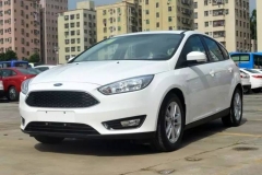 买了低油耗涡轮车，油门随便踩都不心疼