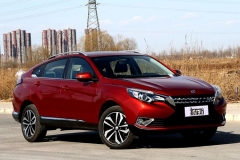 颜值高兼具实用性 解读东风启辰T90