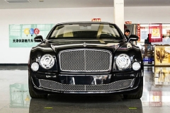 可抵御15公斤TNT 宾利慕尚防弹版实拍