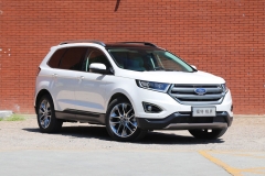 外媒曝光2018款福特锐界，增加黑色运动包围大轮毂