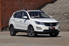 牛！这台10万元的顶配“神车”，配置直逼30万豪车！