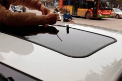 低配车为了不让大家笑话 自己装个假天窗