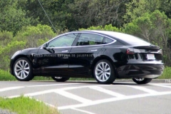 特斯拉Model 3无伪装谍照 或7月量产