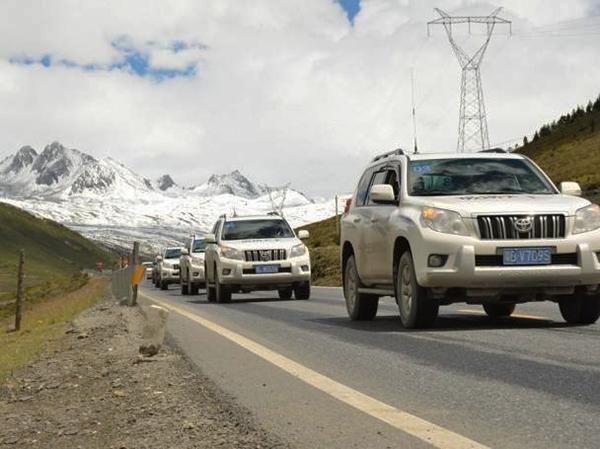 为什么川藏线最常见车型是丰田越野车？