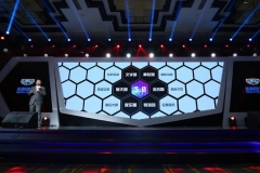 已成爆款还欲求不满，博越再次加重戏码