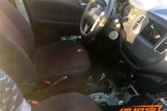 吉利小型SUV内饰谍照 定位高于远景X1