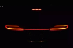 黑夜里最亮的尾灯，你能认出几个？