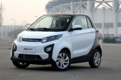 100公里不费油 国产Smart配特斯拉大屏